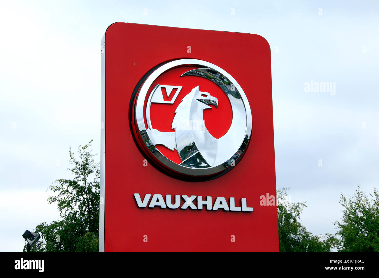 Vauxhall Motors, voiture, logo, les concessionnaires principaux, véhicule, véhicules, concessionnaire, concessionnaire, signe, Fakenham, Norfolk, England, UK Banque D'Images