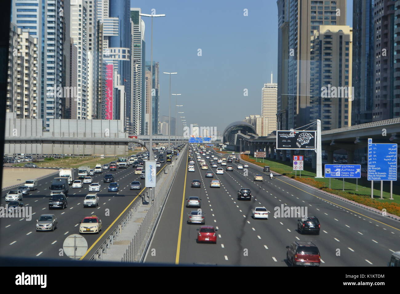 Le trafic de Dubaï Banque D'Images