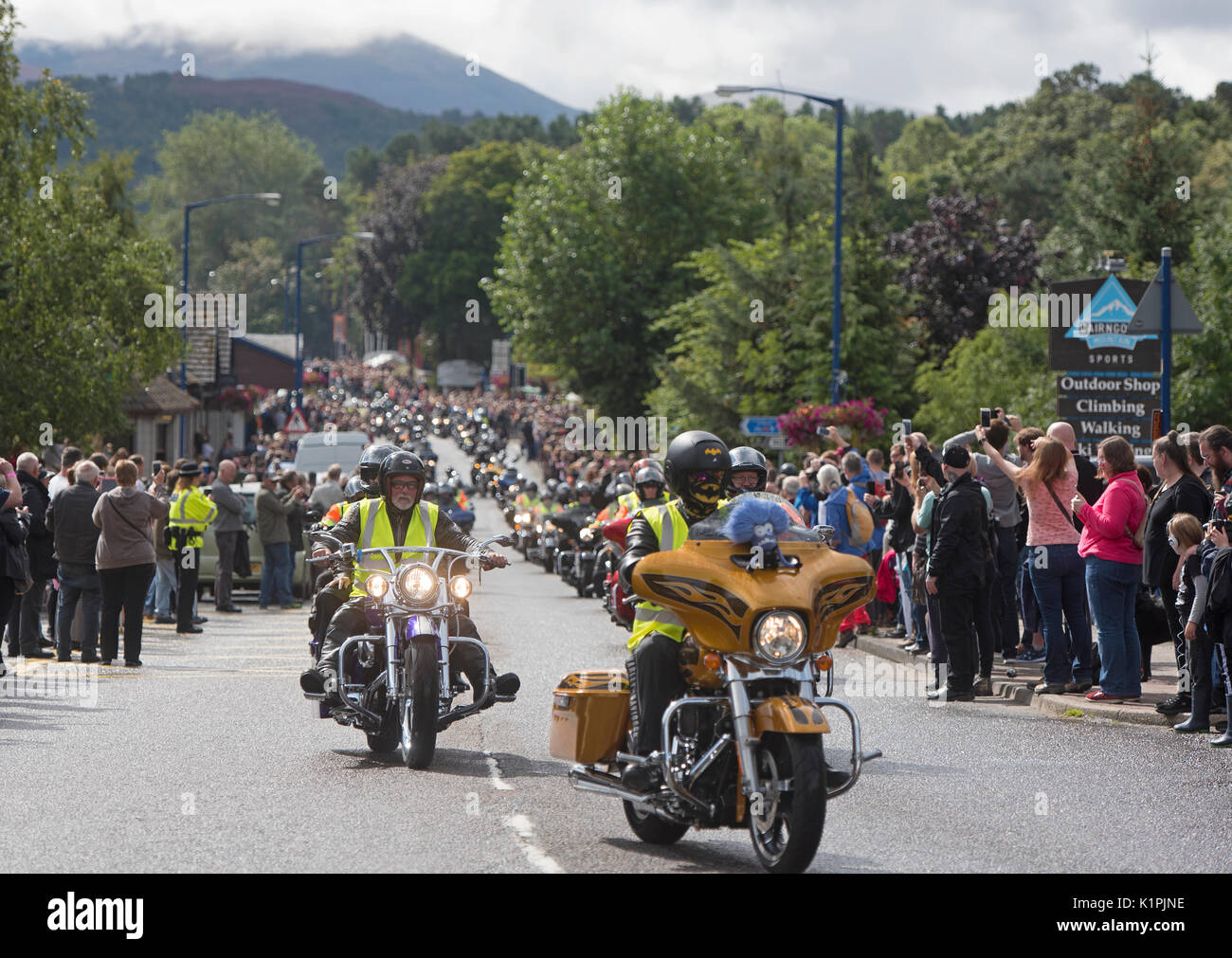 Le début de la 2017 'THUNDER Les vallons' convoi de 2200 Harley Davidson motorcycle rally annuel tenu à Aviemore dans Strathspey Inverness-shire. Banque D'Images