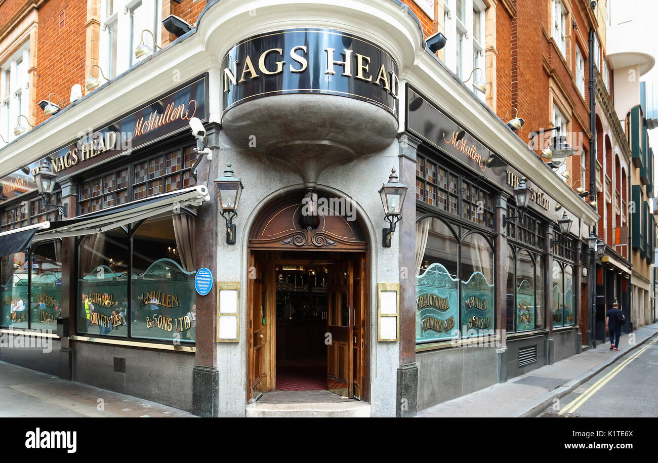 La Nags Head Pub London est un pub anglais traditionnel à Covent Garden à Londres, Royaume-Uni. Banque D'Images