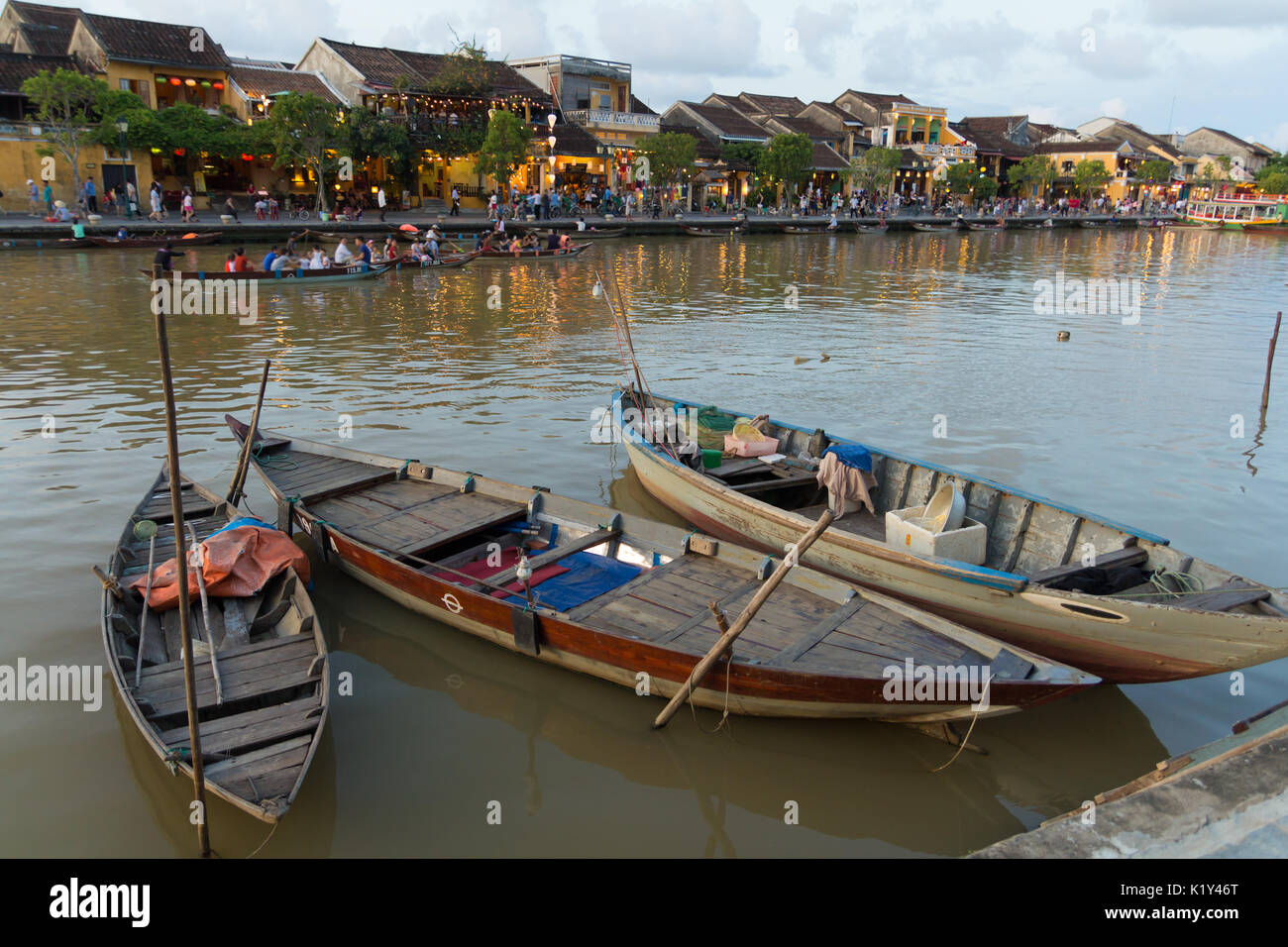 Hoi An boats on river Banque D'Images