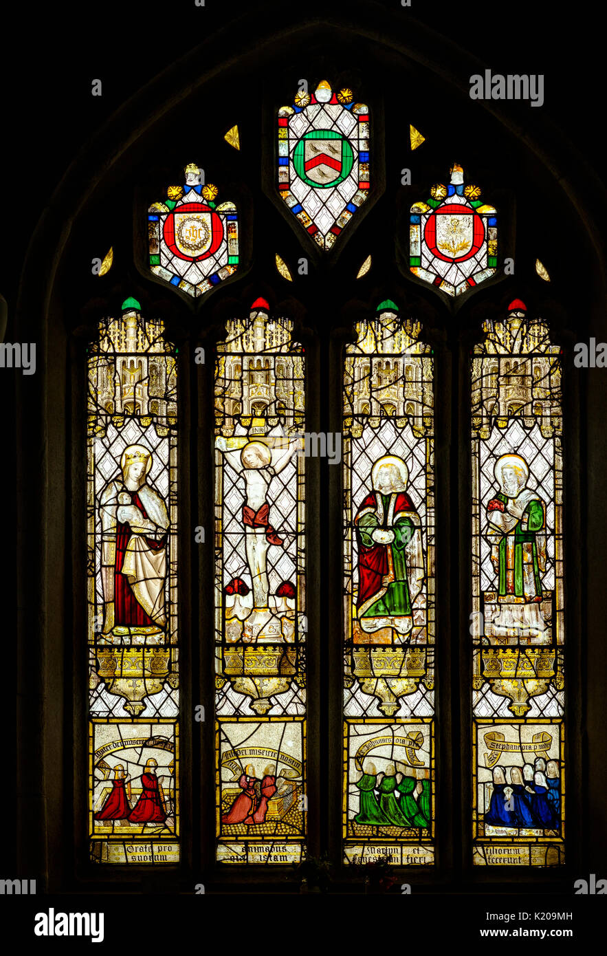 La fenêtre de verre dans l'église paroissiale, Saint Neot, Bodmin Moor, Cornwall, Angleterre, Royaume-Uni Banque D'Images