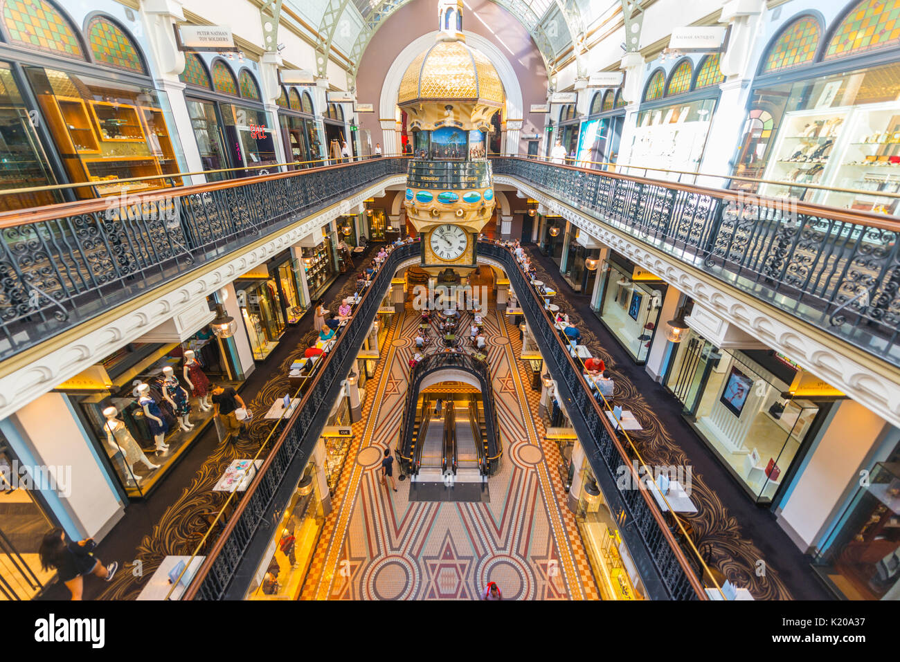 Arcades, boutiques, shopping temple Queen Victoria Building QVB, Sydney, New South Wales, Australia Banque D'Images