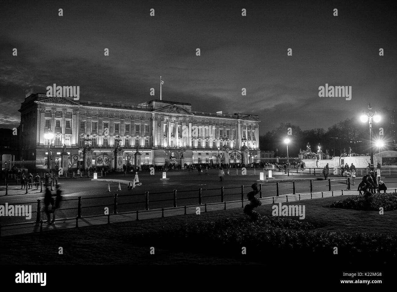 Londres, Angleterre un noir et blanc représentant le palais de Buckingham à Londres Banque D'Images