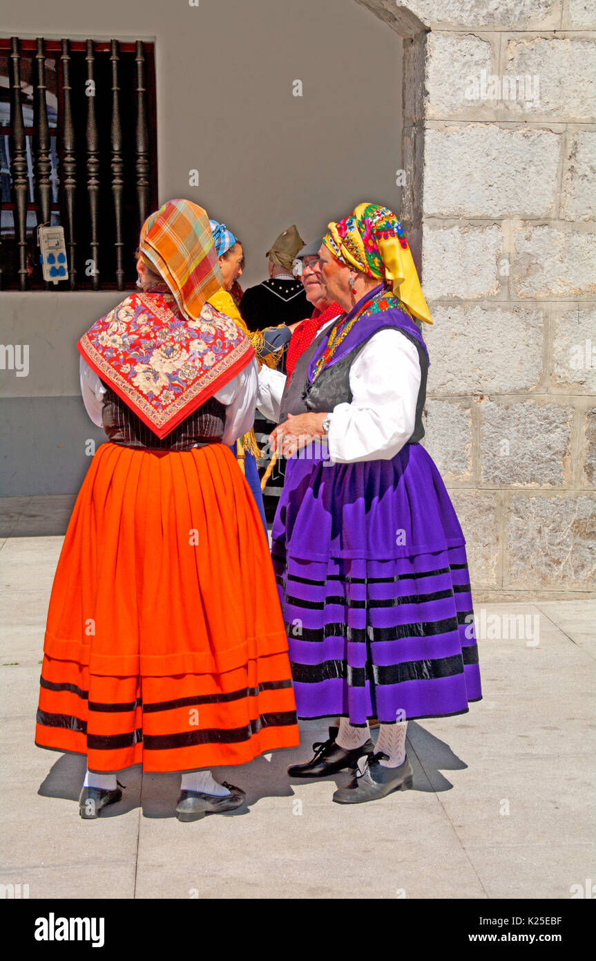 Laredo, femme en costume national, Cantabria, Espagne, Europe, Banque D'Images