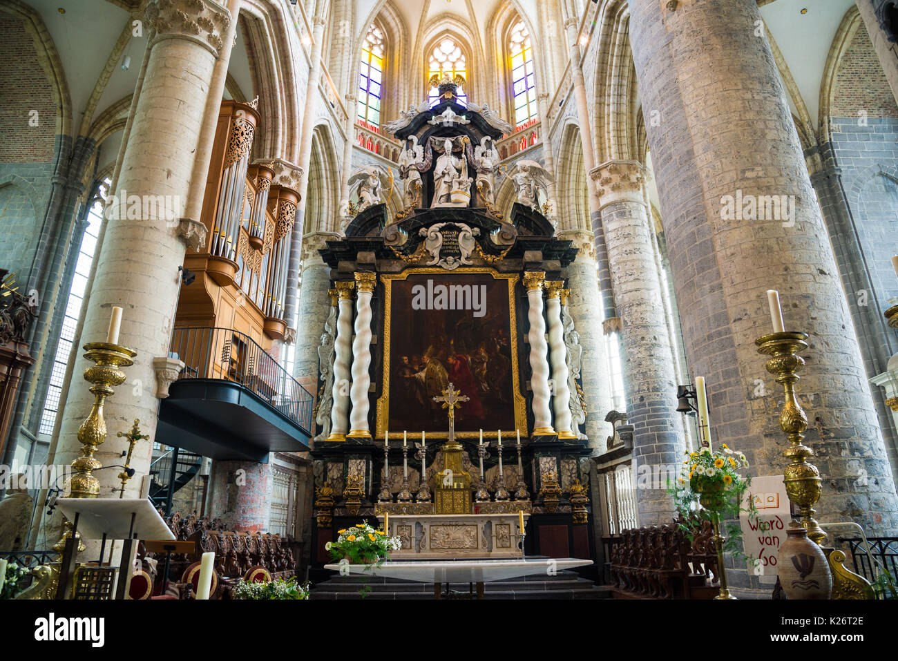 Gand, Belgique - 16 Avril 2017 : Interiors, peintures et les détails de l''Église Saint-Nicolas à Gand, Belgique Banque D'Images