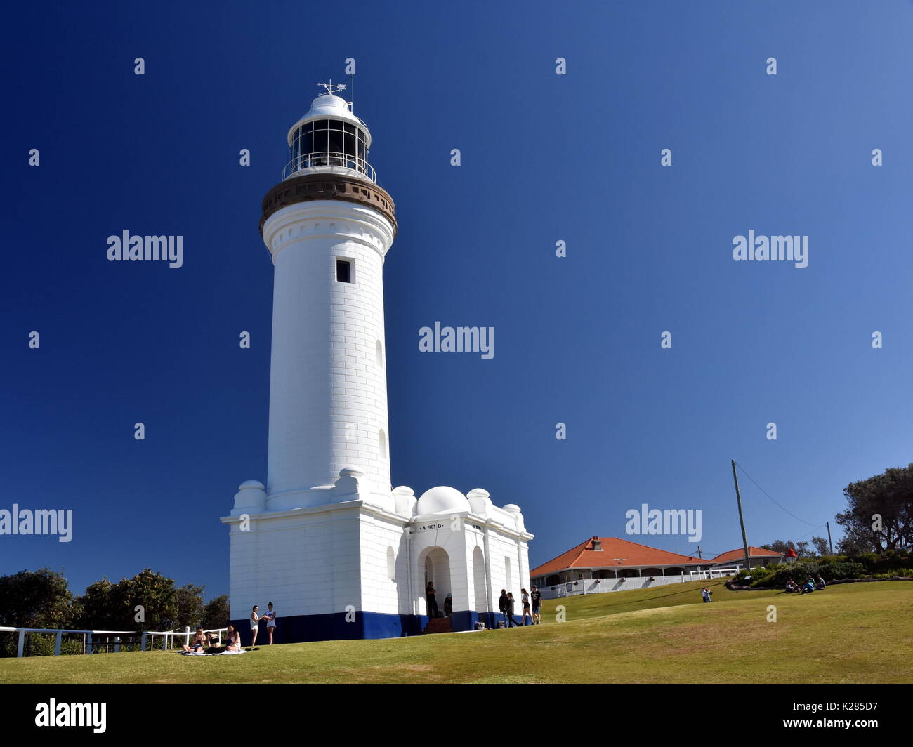 Norah Head Light est un phare situé à Norah Head, une pointe sur la côte centrale, New South Wales, Australie. Banque D'Images