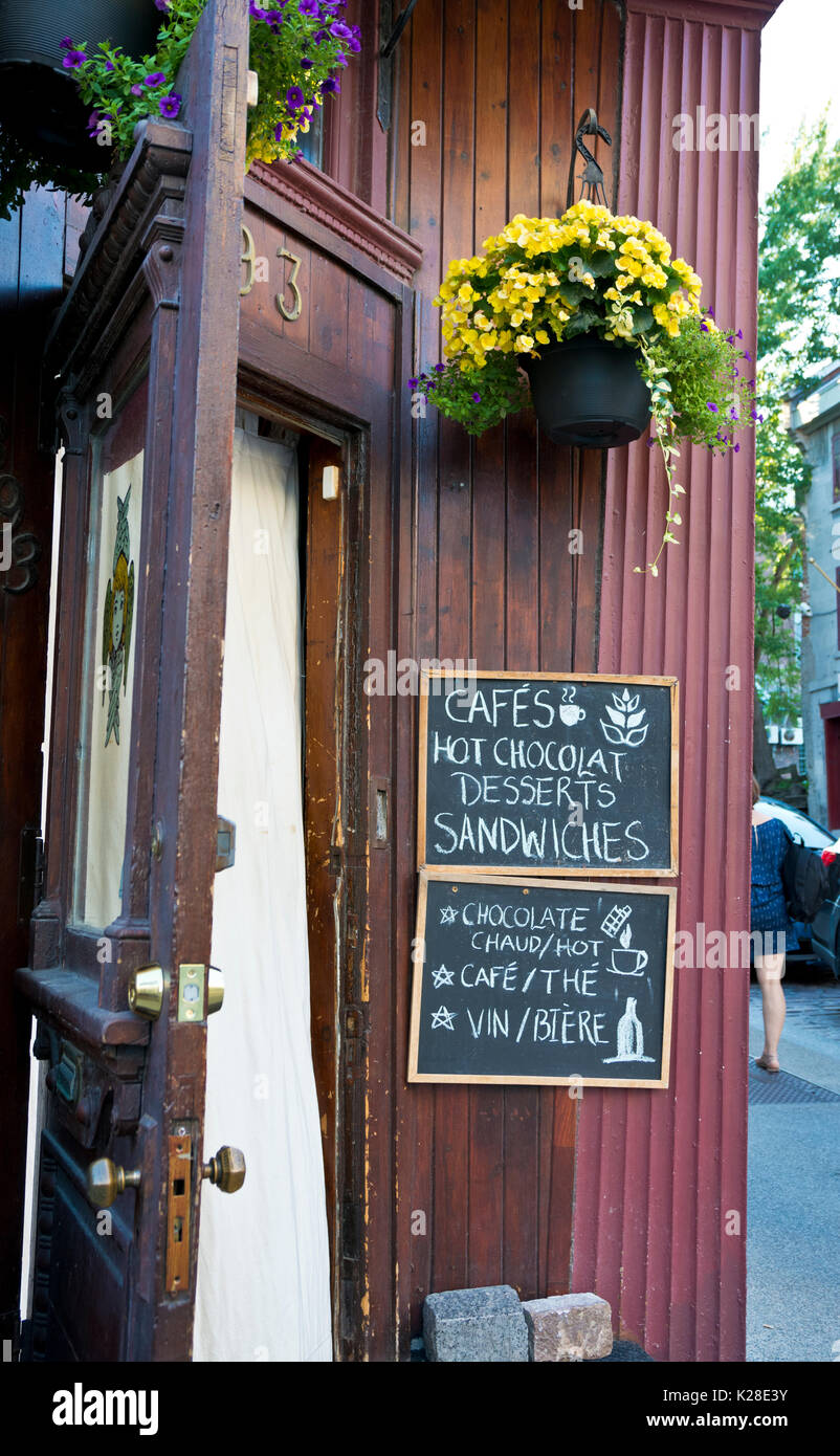 Entrée de la boulangerie & Céréales 7 café restaurant dans le Vieux Montréal. Banque D'Images