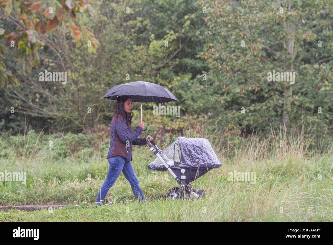 Abris de landau Banque de photographies et d'images à haute résolution -  Alamy