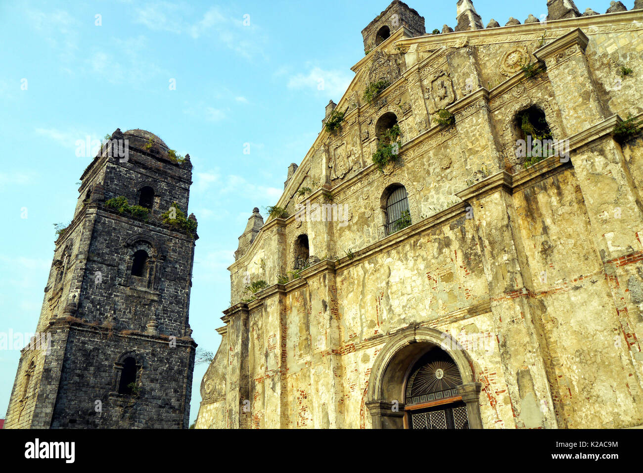 Terre,arche Paoay Cathédrale dans les Philippines Banque D'Images