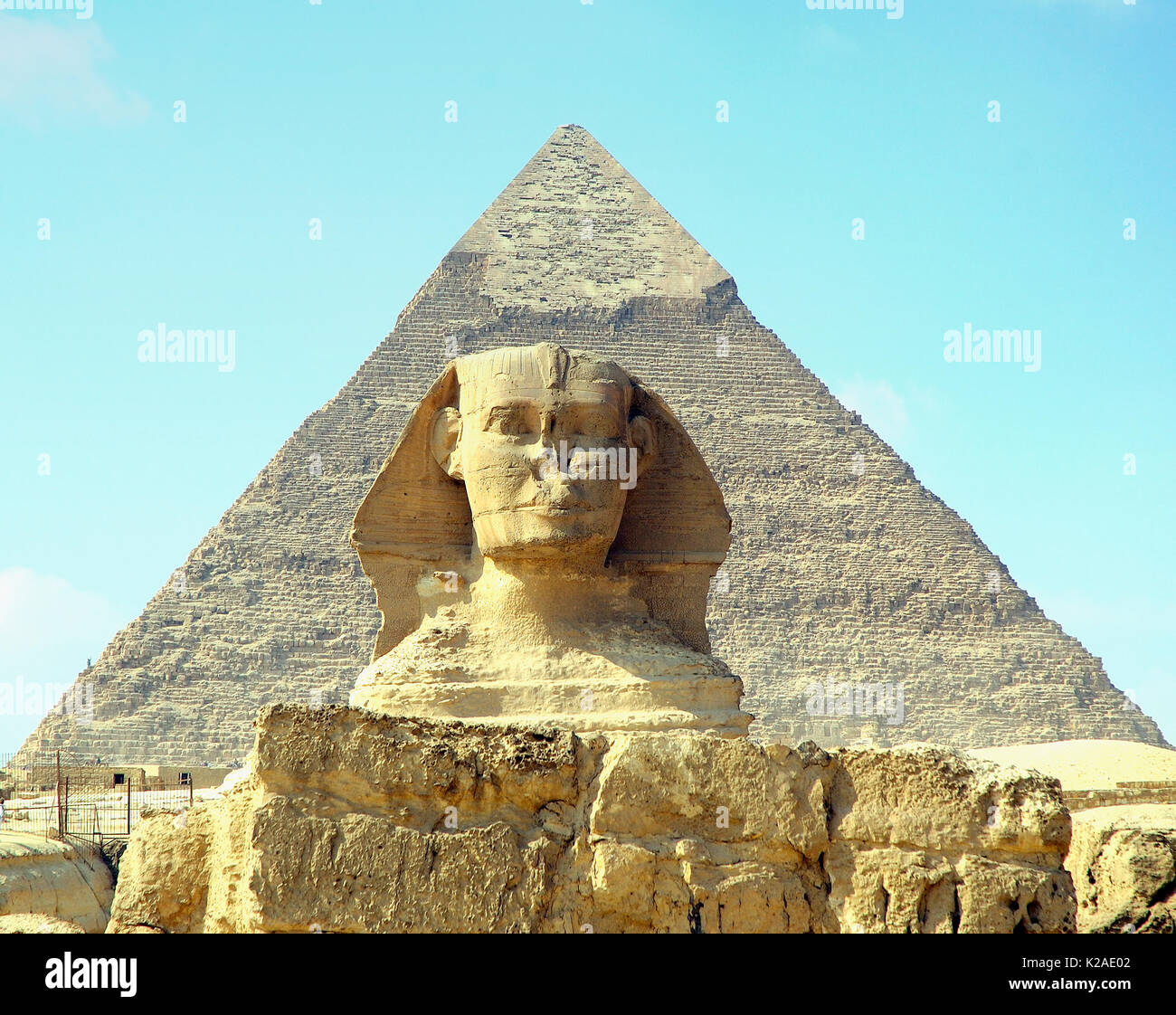 Pyramide de Khéphren (Khafré) et le Sphinx. Site du patrimoine mondial de l'UNESCO, à Gizeh. Le Caire, Egypte Banque D'Images