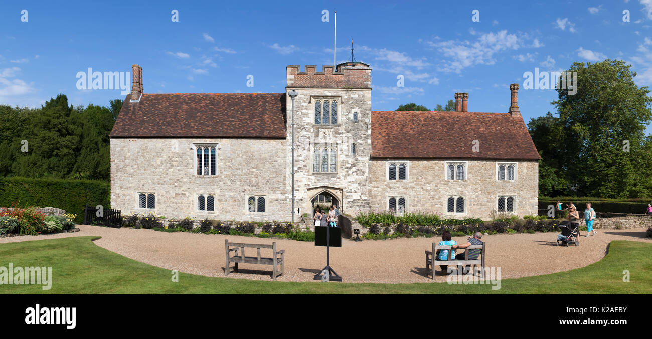 Ightham, Kent est un manoir entouré de douves médiévale, l'architectural l'écrivain John Newman décrit comme 'le plus complet dans un manoir médiéval Banque D'Images