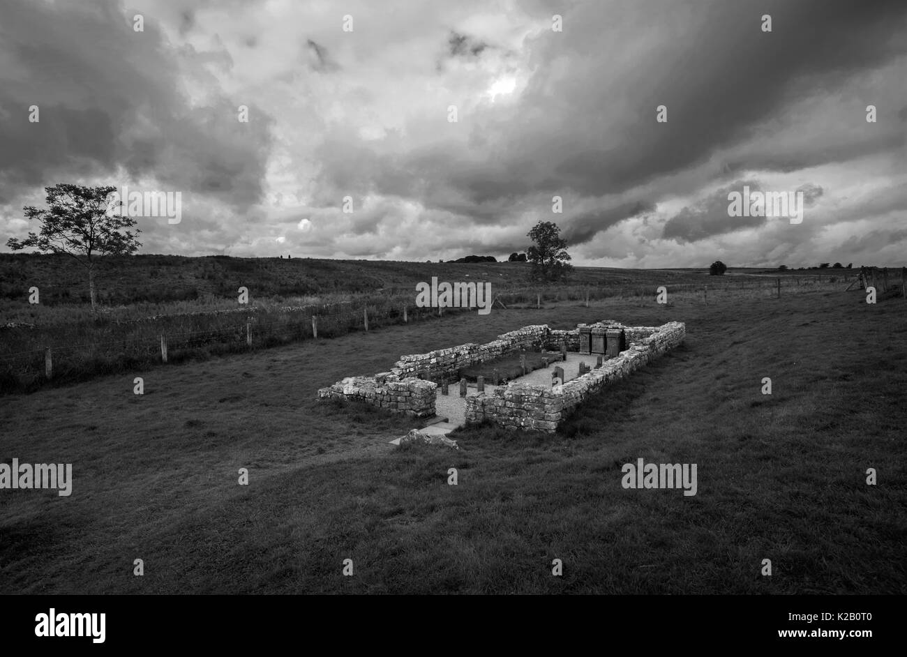 Mur d'Hadrien, Northumberland, Angleterre. Août 2017 Le Temple de Mithra. Le plus proche de la demeure du fort de Carrawburgh environ 80 mètres de c Banque D'Images