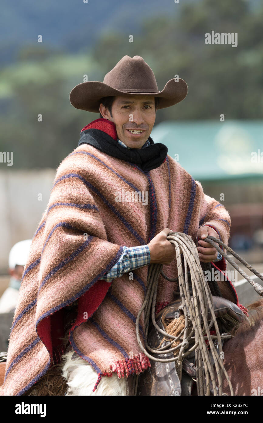 Cowboy à cheval en Equateur Banque D'Images