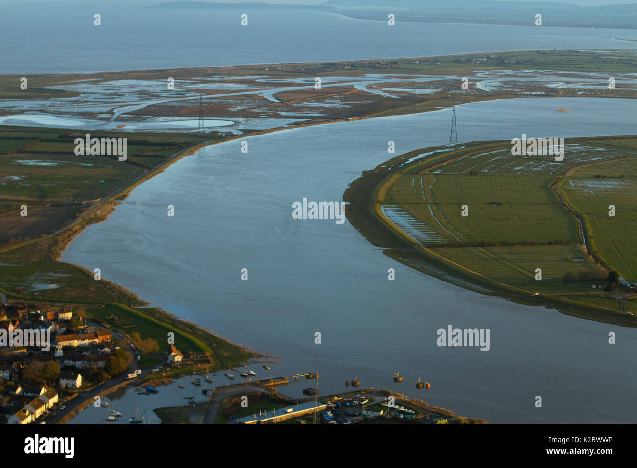 Vue aérienne de la rivière Parrett et Steart Marais, Somerset, Royaume-Uni, février 2015. Banque D'Images