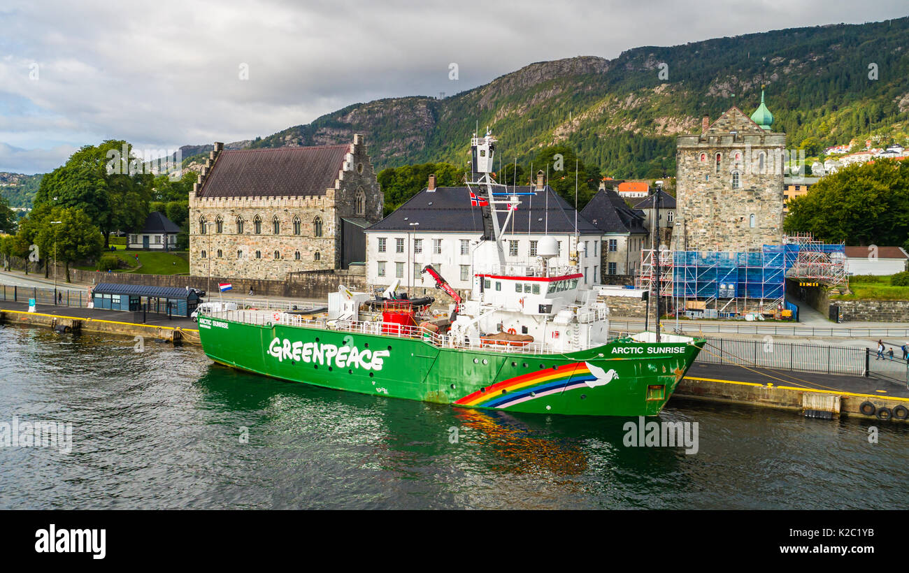 Arctic Sunrise de Greenpeace dossier à Bergen city Harbour. La Norvège. Banque D'Images