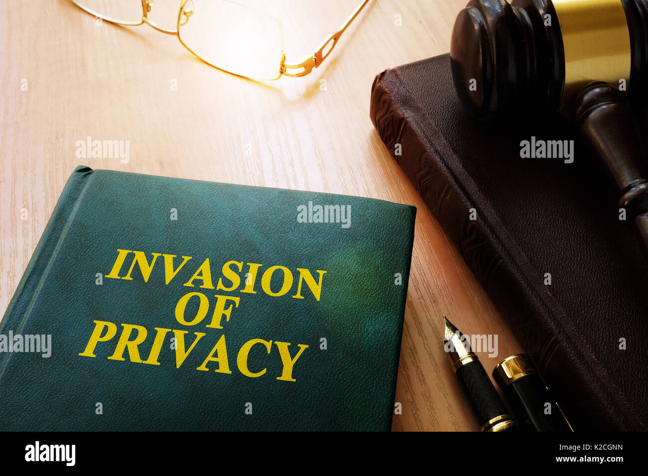L'invasion de la vie privée réservez sur un bureau. Banque D'Images