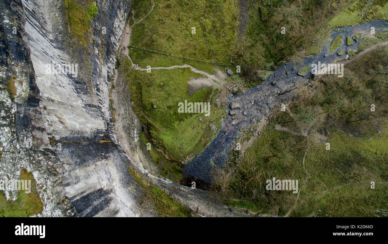 Une vue de Malham Cove depuis le haut. Malham Skipton, Yorkshire, UK Décembre 2015 Banque D'Images Une vue de Malham Cove depuis le haut. Malham Skipton, Yorkshire, UK Décembre 2015 Banque D'Images