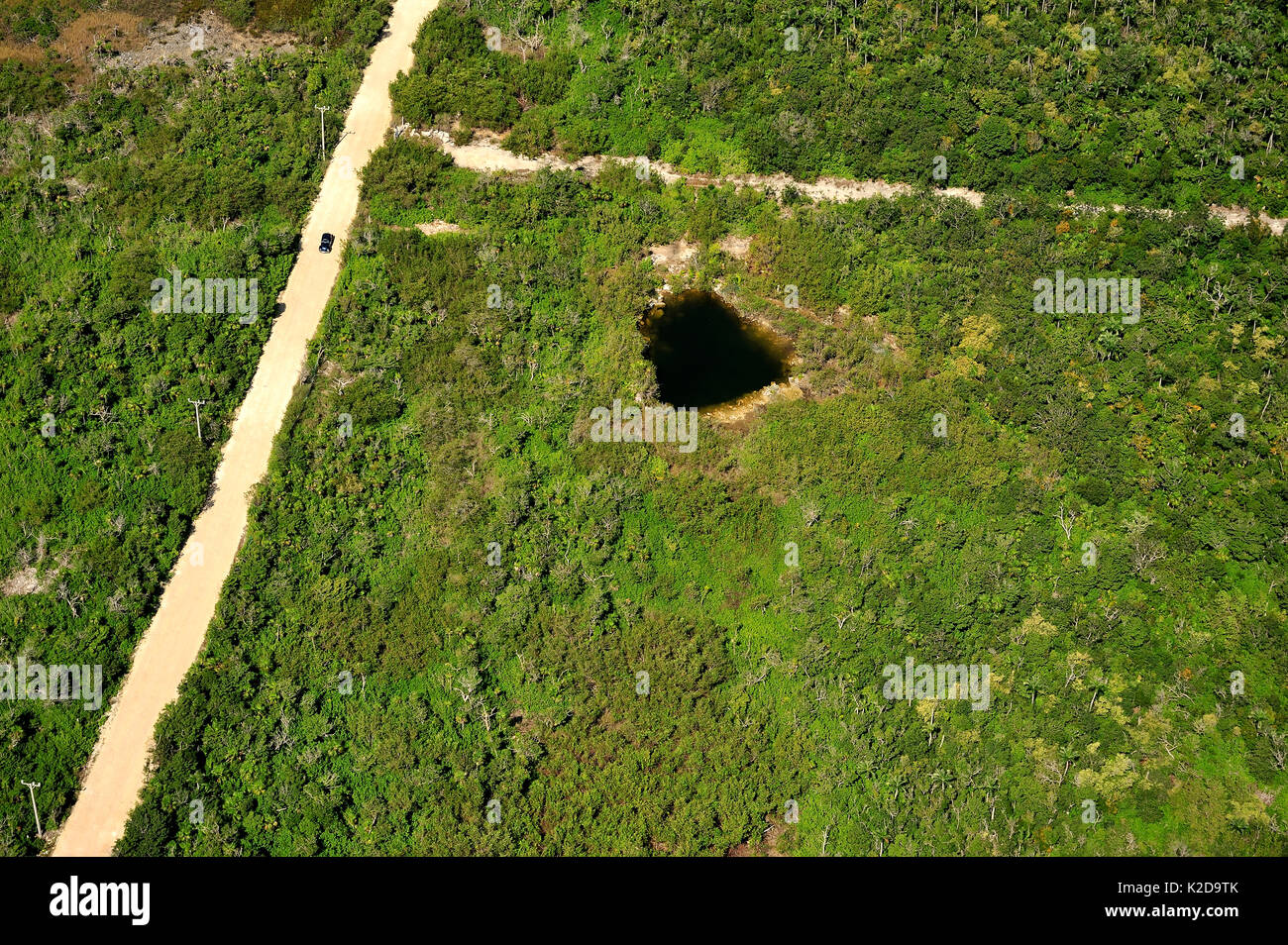 Vue aérienne d'un cenote Banque de photographies et d’images à haute — free download