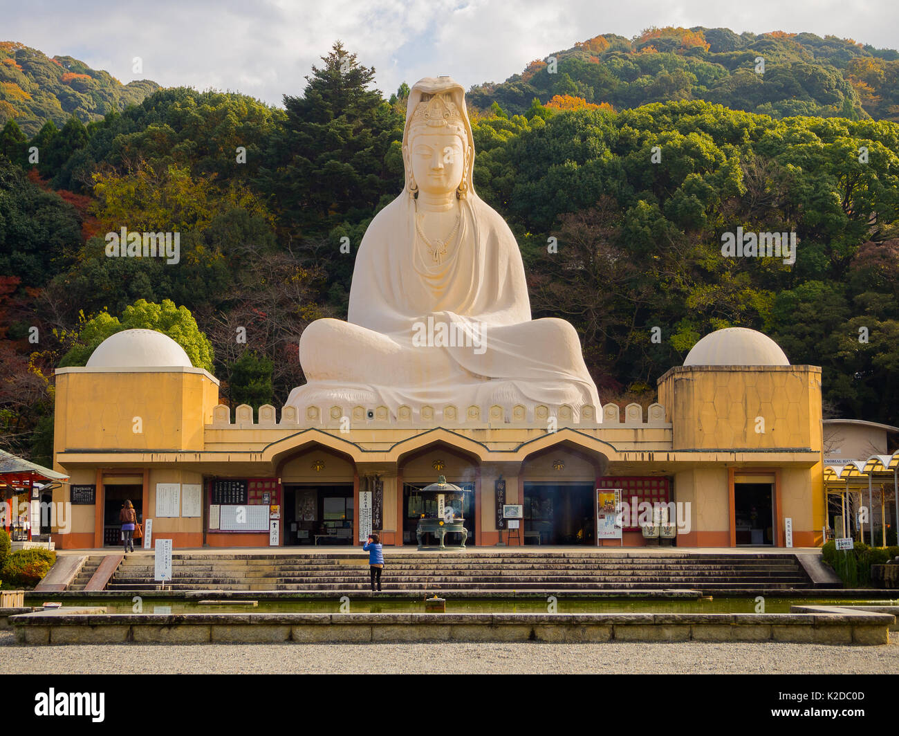 HAKONE, JAPON - Juillet 02, 2017 : Guerre Ryōzen Kannon - Belle effigie de Bouddha Géant à Kyoto Banque D'Images