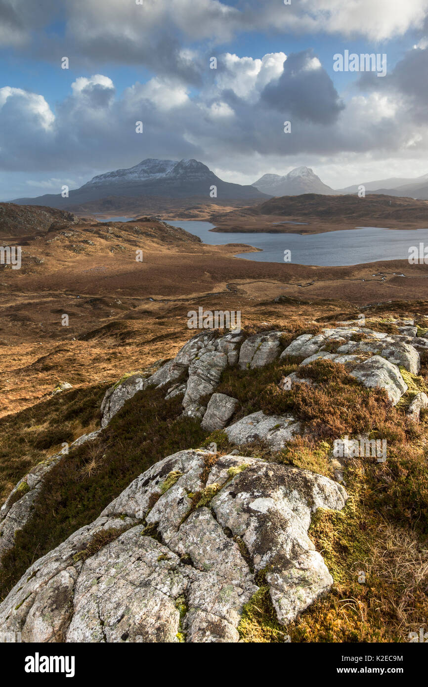 Vue sur le Loch Fionn à Cul et Cul Beag Assynt, Mor, Sutherland, Scotland, UK, février 2015. Banque D'Images