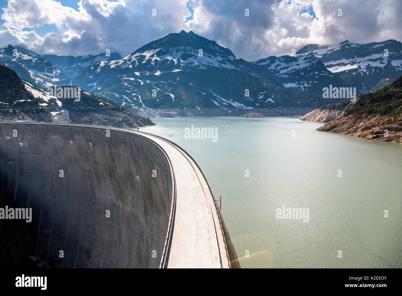 Vue aérienne de hydroelecetric au barrage du lac d'Emosson, Finhaut, Valais, Suisse. Banque D'Images