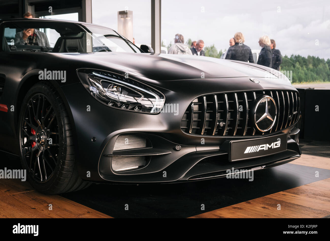 Minsk Belarus 26 Aout 17 L Avant De La Mercedes Benz Amg Gt Edition 50 Voiture De Sport Une Nouvelle Supercar 17 Concue Pour Celebrer Le 50e Anniversaire Photo Stock Alamy