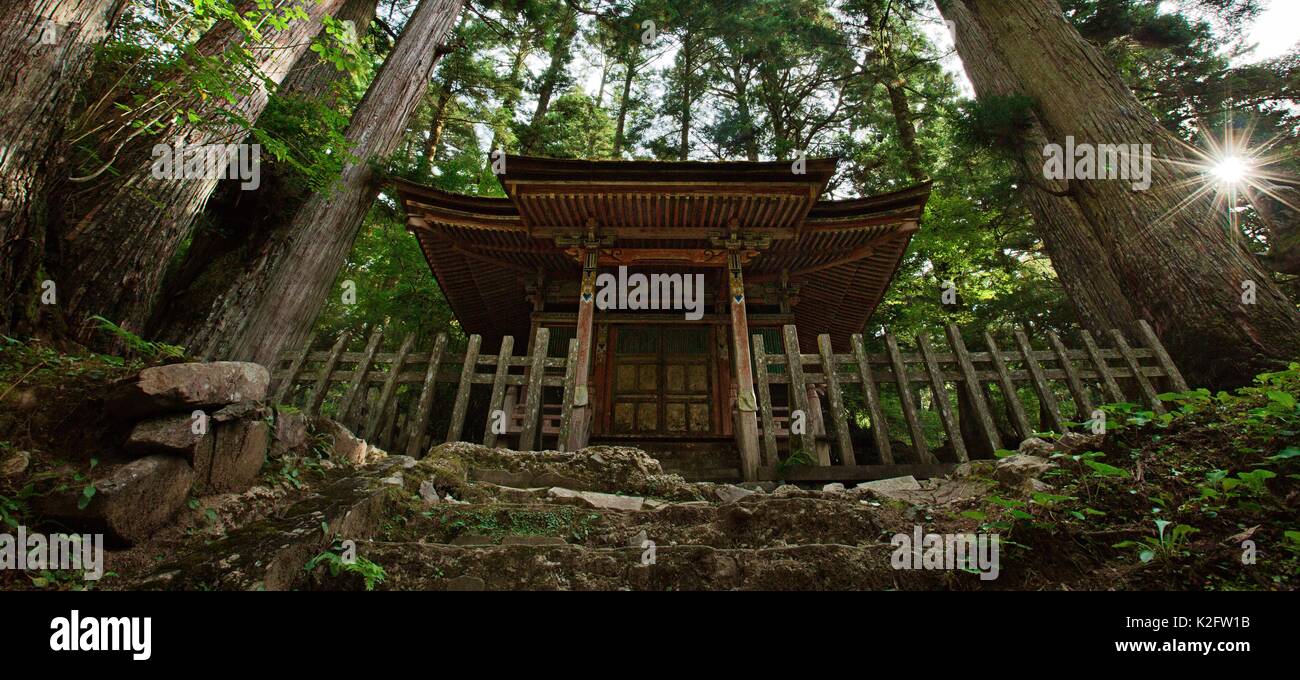 Un bâtiment dans le complexe du Temple Okunoin au centre du Japon, sur le Mont Koya Banque D'Images