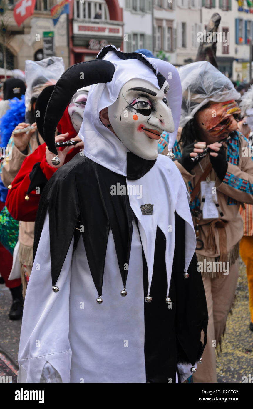 Les participants de l'enfance et de la famille fasnacht, le carnaval de Bâle, Suisse Banque D'Images