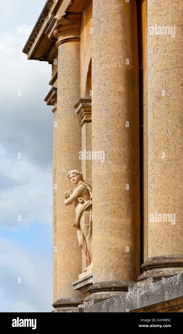 Détail de la statue de la Cour, le Palais de Blenheim, Woodstock. UK Banque D'Images
