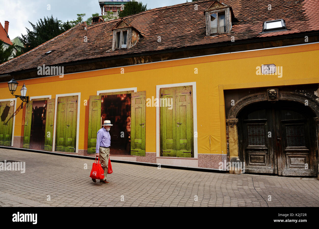 ZAGREB, CROATIE - 15 juillet, 2017. Vlaska colorés rue dans le vieux centre de Zagreb, capitale de la Croatie. Banque D'Images