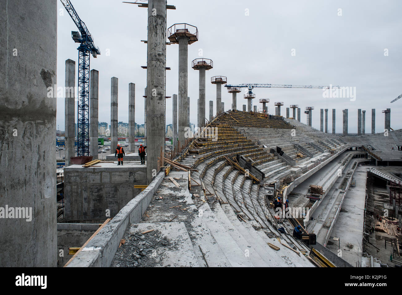 Nizjni Novgorod Central stade en construction. Construction et rénovation des stades de football en Russie est une course contre la montre que la Russie est l'hôte de la Coupe du Monde FIFA 2018 en juin et juillet 2018. Banque D'Images