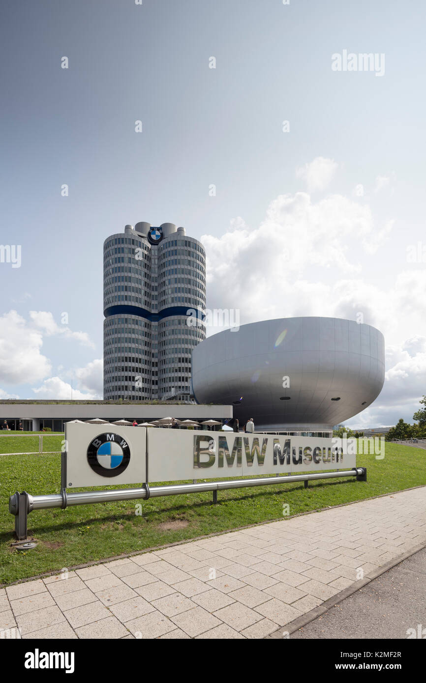 Siège de BMW et de musée, suis Riesenfeld, Munich, Allemagne Banque D'Images
