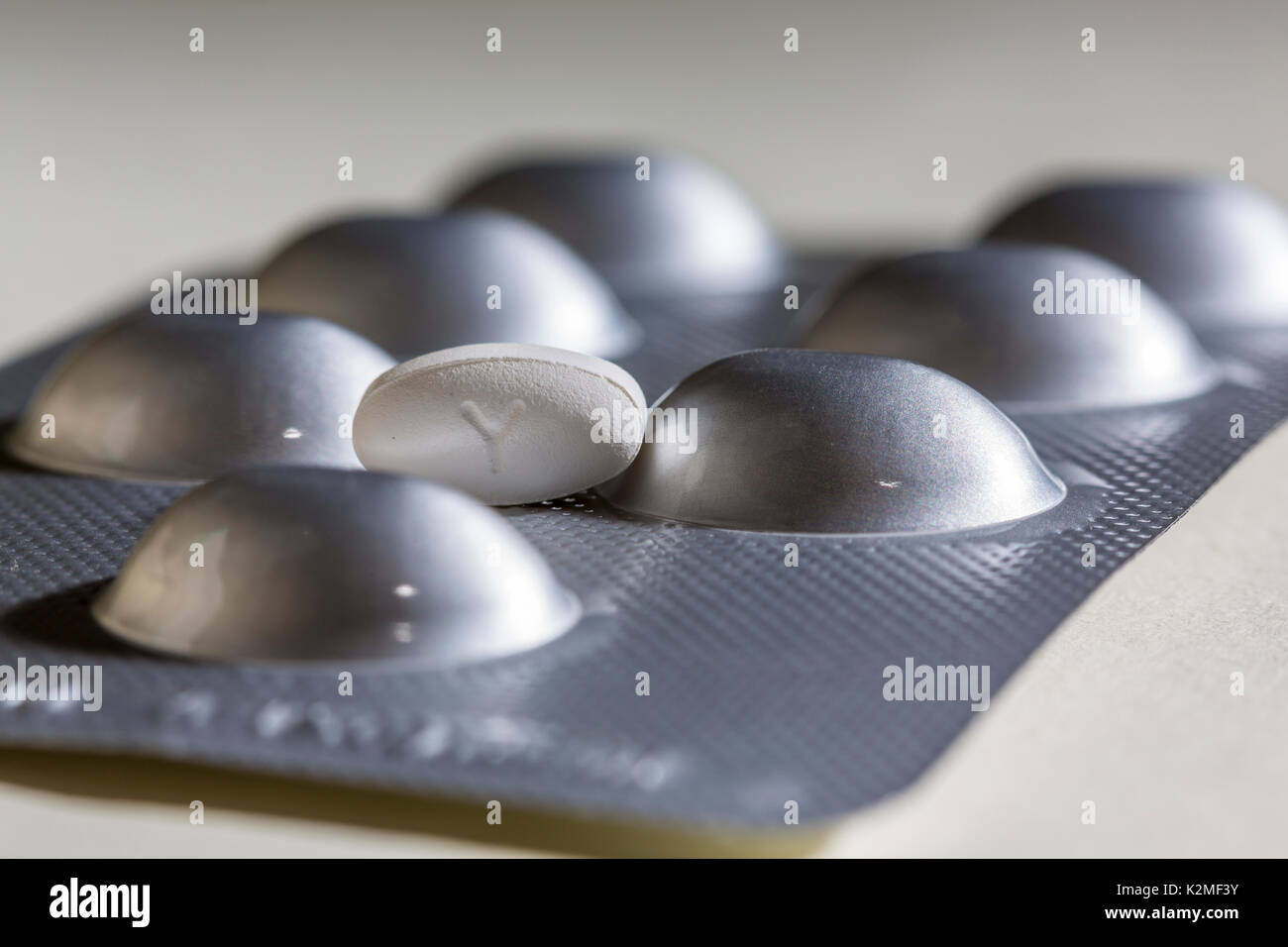 L'atorvastatine, statine, comprimé, comprimé, de médicaments pour abaisser le cholestérol. Banque D'Images