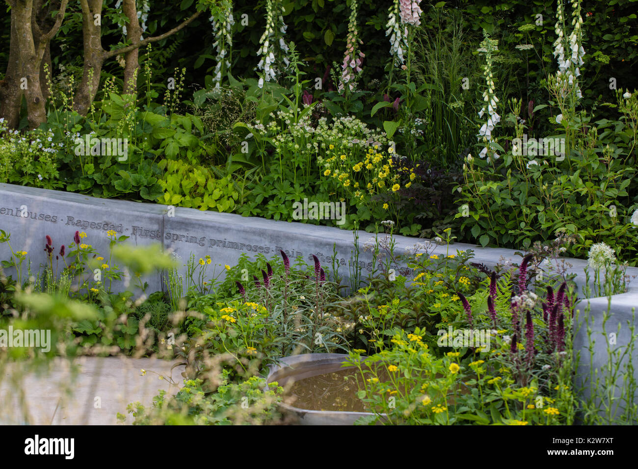 BBC Radio, le Jo Whiley, concepteurs de jardin Pont Tamara et Kate Savill Banque D'Images