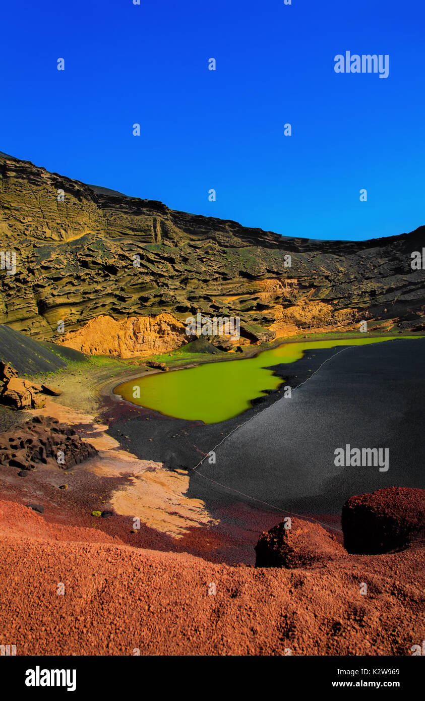 El Golfo, lago de los clicos, charco verde, green lagoon, île de Lanzarote, îles canaries. Banque D'Images