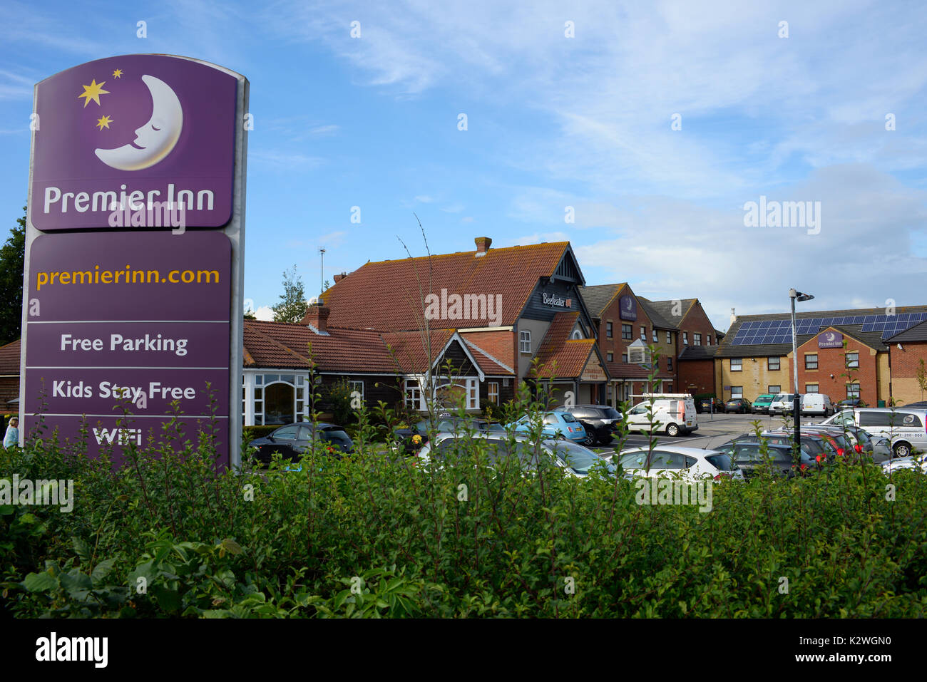 Premier Inn près de l'aéroport de Southend, Thanet Grange, Southend on Sea, Essex. Strawberry Field. Motel, hôtel et restaurant Beefeater Banque D'Images