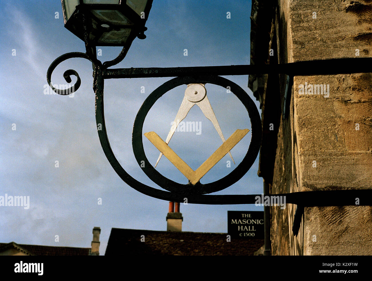 Symbole Masonic Hall Bradford On Avon dans le Wiltshire en Angleterre en Grande-Bretagne en Royaume-Uni UK Europe. La Franc-maçonnerie franc-maçonnerie Symbolisme Religion Banque D'Images