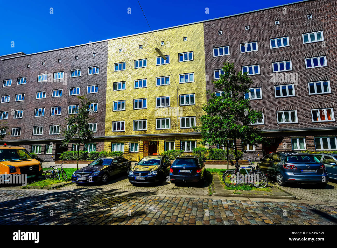 Le golden house avec façade doré sur la Veddel à Hambourg, oeuvre d'art de l'artiste Boran Burchhardt Goldhaus, Das mit vergoldeter auf der la façade Banque D'Images