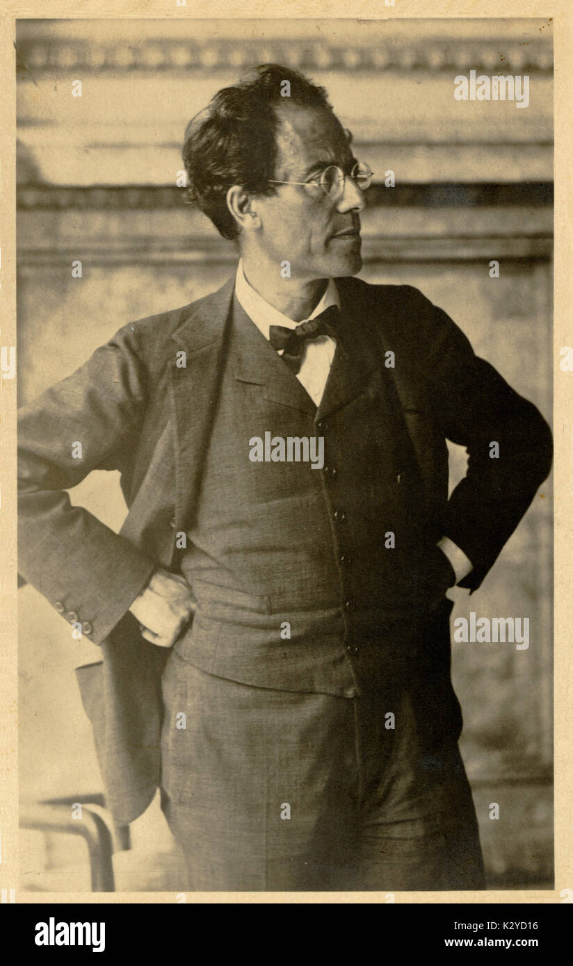 Gustav Mahler dans la loggia de la cour de Vienne Opéra, 1907. Photo prise par M.Fassaden. Compositeur autrichien, 1860-1911 Banque D'Images