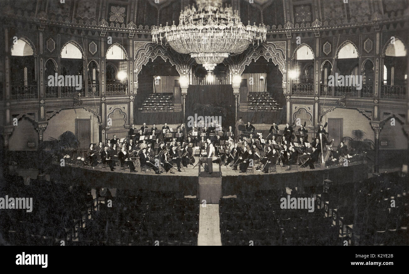 Londres - Queen's Hall / Queens Hall 1930 intérieur, avec orchestre de la BBC en répétition Banque D'Images