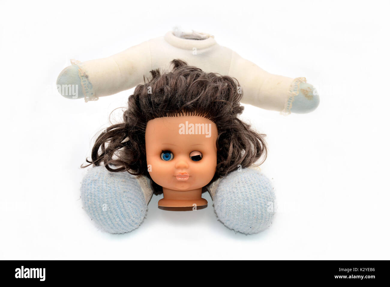 Tête et corps de poupée Photo Stock - Alamy