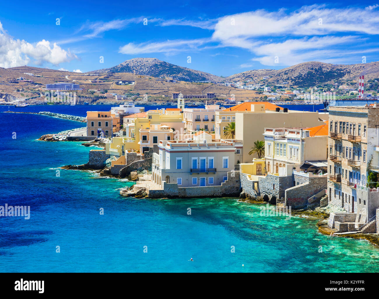 Village pittoresque de Ano Syros,vue panoramique,l'île de Syros, Cyclades, Grèce. Banque D'Images