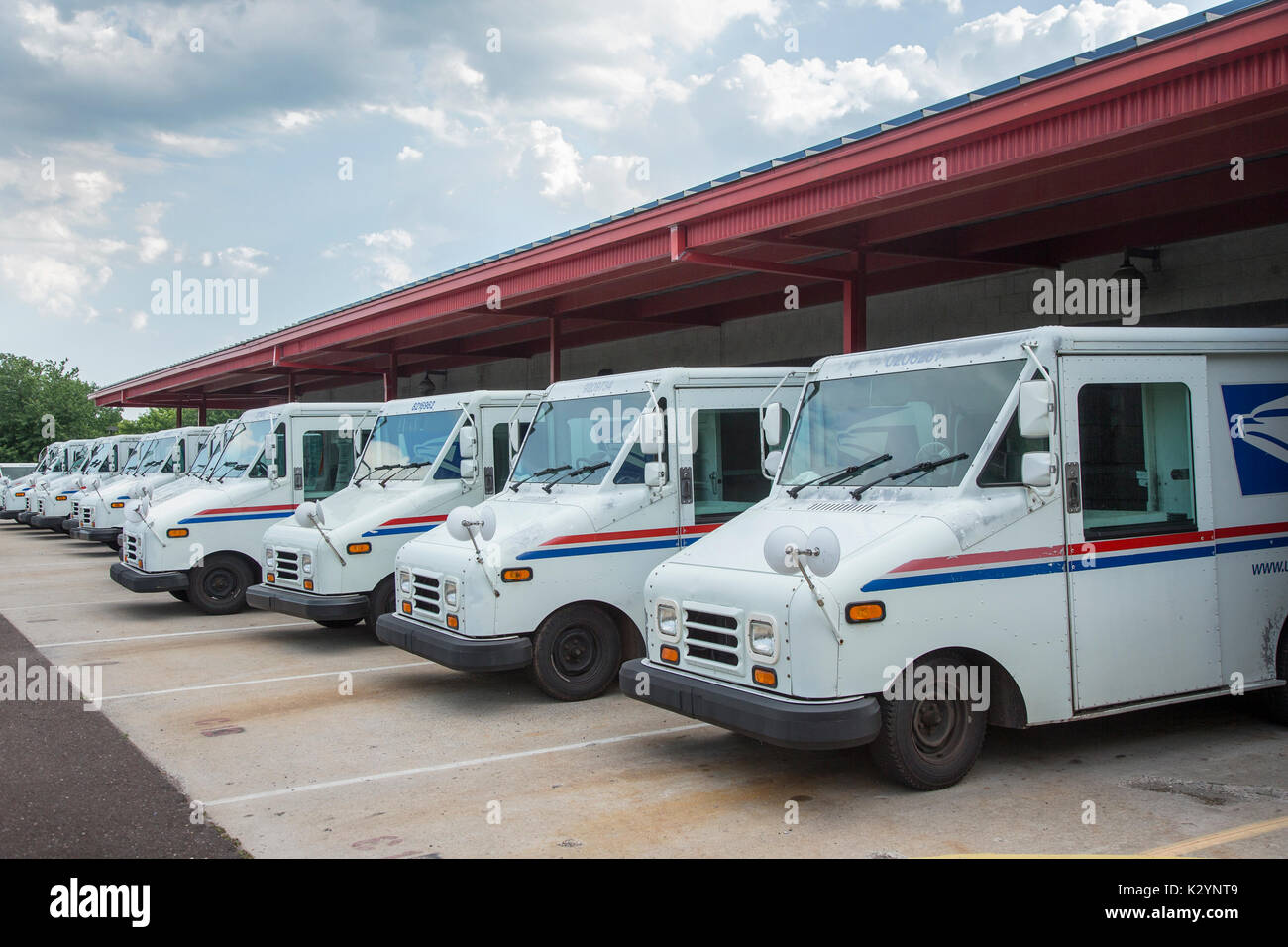 Camion de livraison de courrier usps Banque de photographies et d’images à haute résolution Alamy