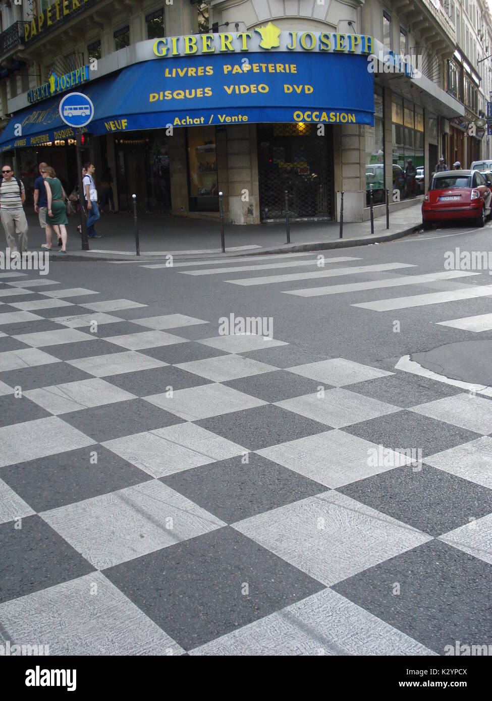 En 1926, Symon Petliura, chef de l'Ukraine, a été tué ici, Boulevrard Saint-Michel à Paris, près de librairie. Banque D'Images
