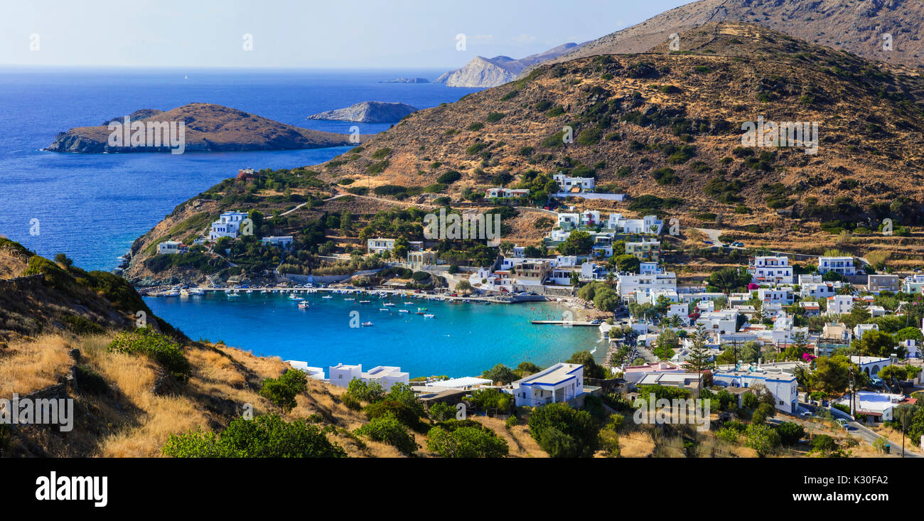 Îles grecques - les plages pittoresques de syros dans les Cyclades Banque D'Images