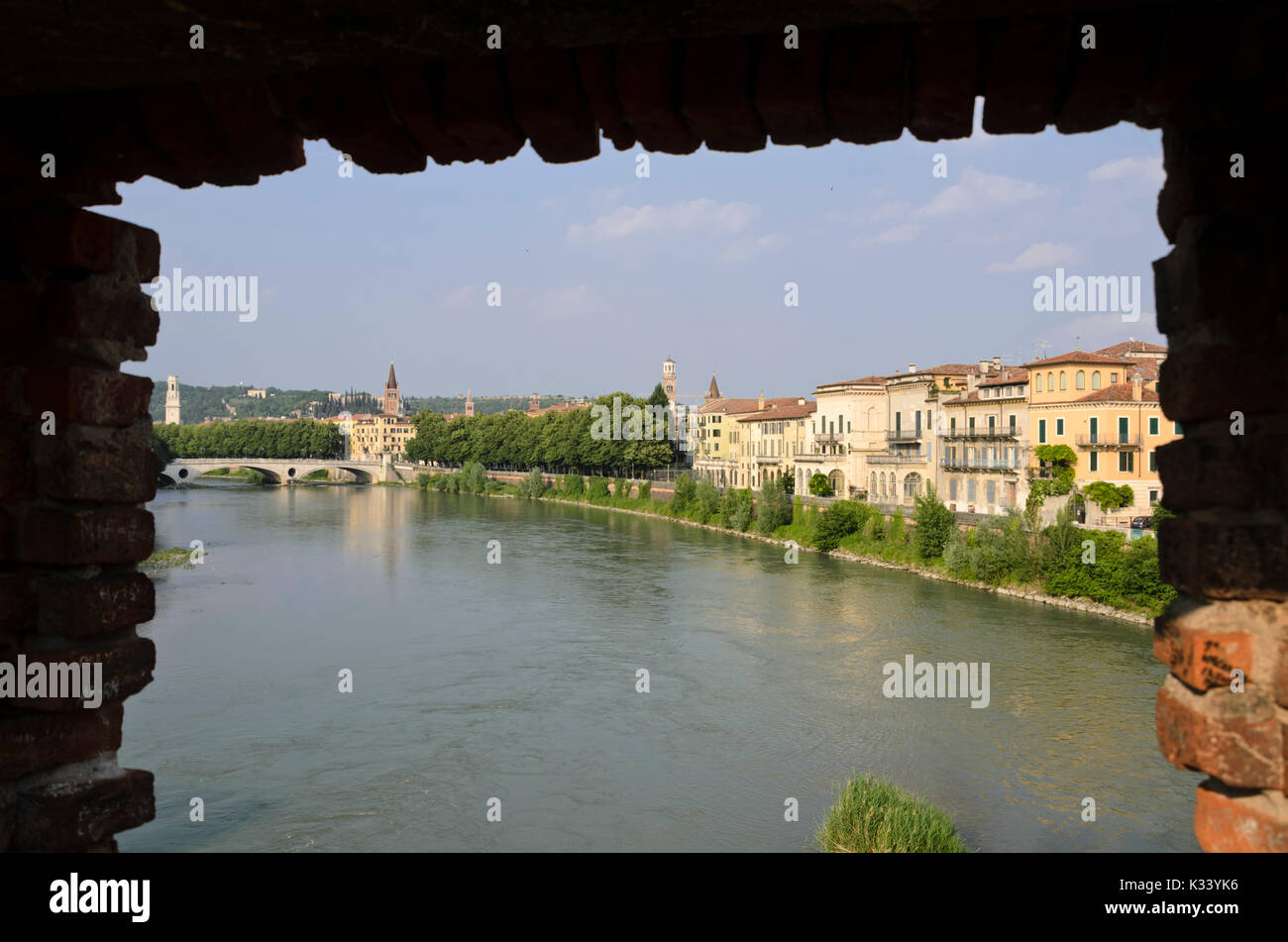 Adige et le Ponte della Vittoria, Vérone, Italie Banque D'Images
