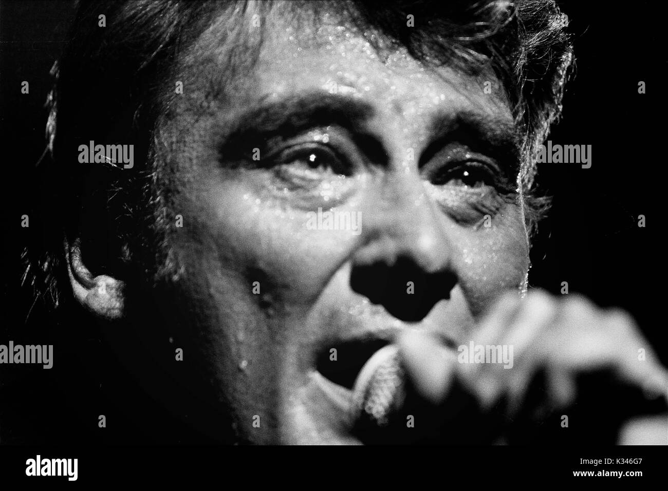 Chanteuse de Rock français Johnny Halliday effectue à Lyon, France Banque D'Images