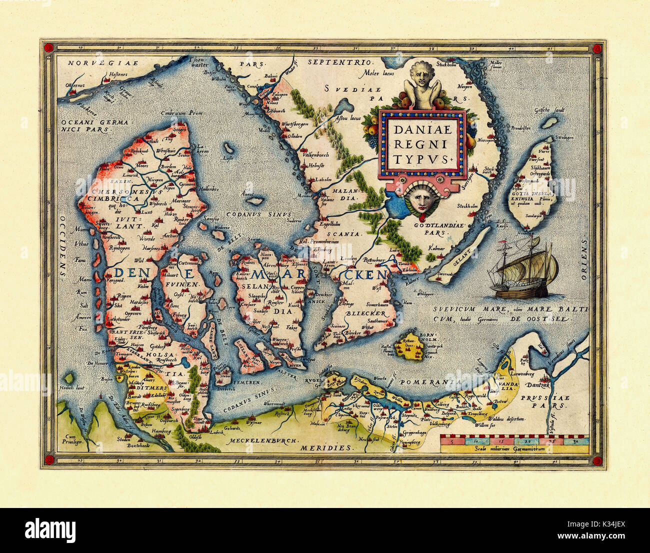 Ancienne carte d'Denmatk. Excellent état de conservation réalisé dans un style ancien. Tous les composition graphique est à l'intérieur d'un cadre. Par Ortelius, Theatrum Orbis Terrarum, Anvers, 1570 Banque D'Images