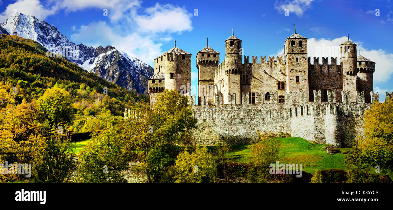 Le château de fenis impressionnant,valle d'aoste,italie. Banque D'Images